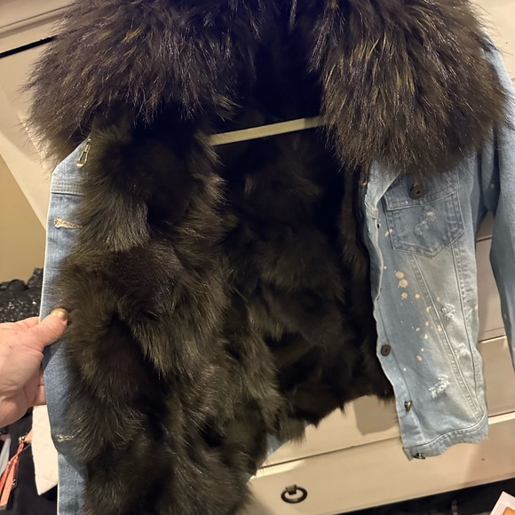 Daniella Erin NYC Fox Fur lined Fox Collar Denim Jacket NWOT - Picture 4 of 9
